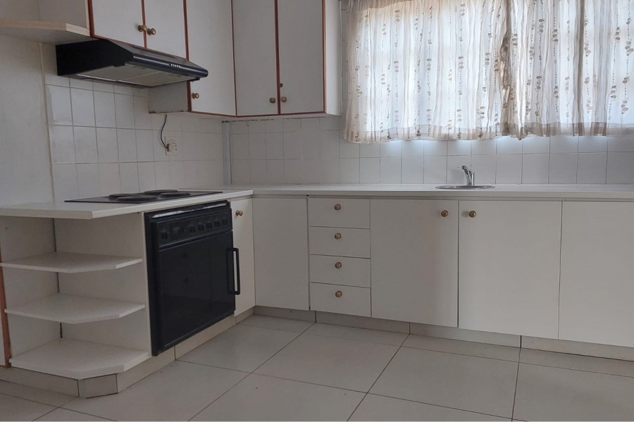 3 Bedroom Property for Sale in Uitenhage Upper Central Eastern Cape